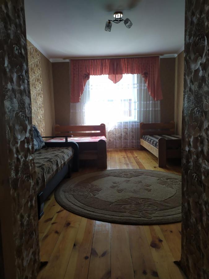 Білий Птах Hotel Svityaz' Buitenkant foto