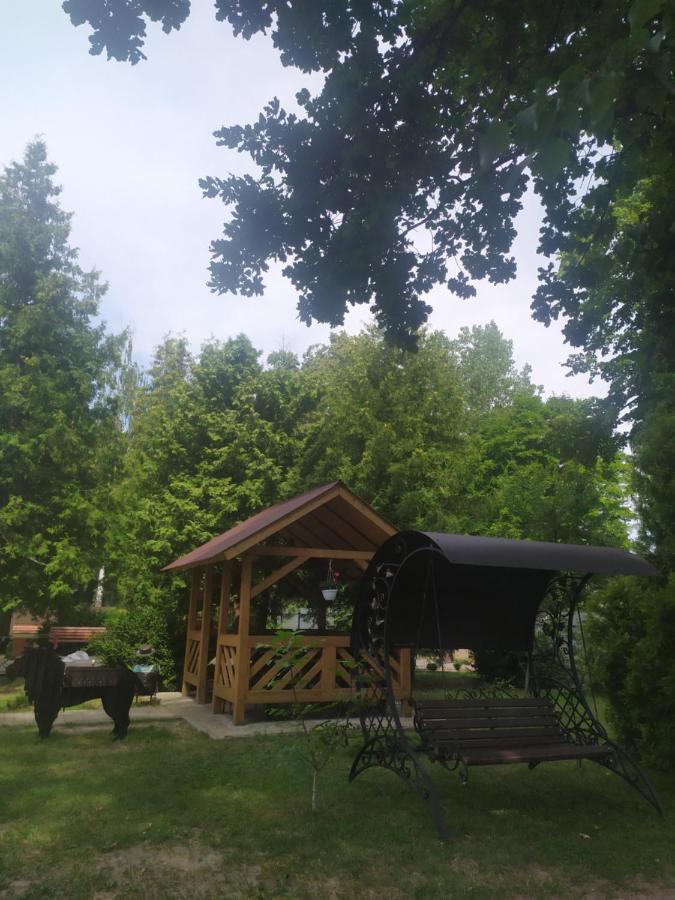 Білий Птах Hotel Svityaz' Buitenkant foto
